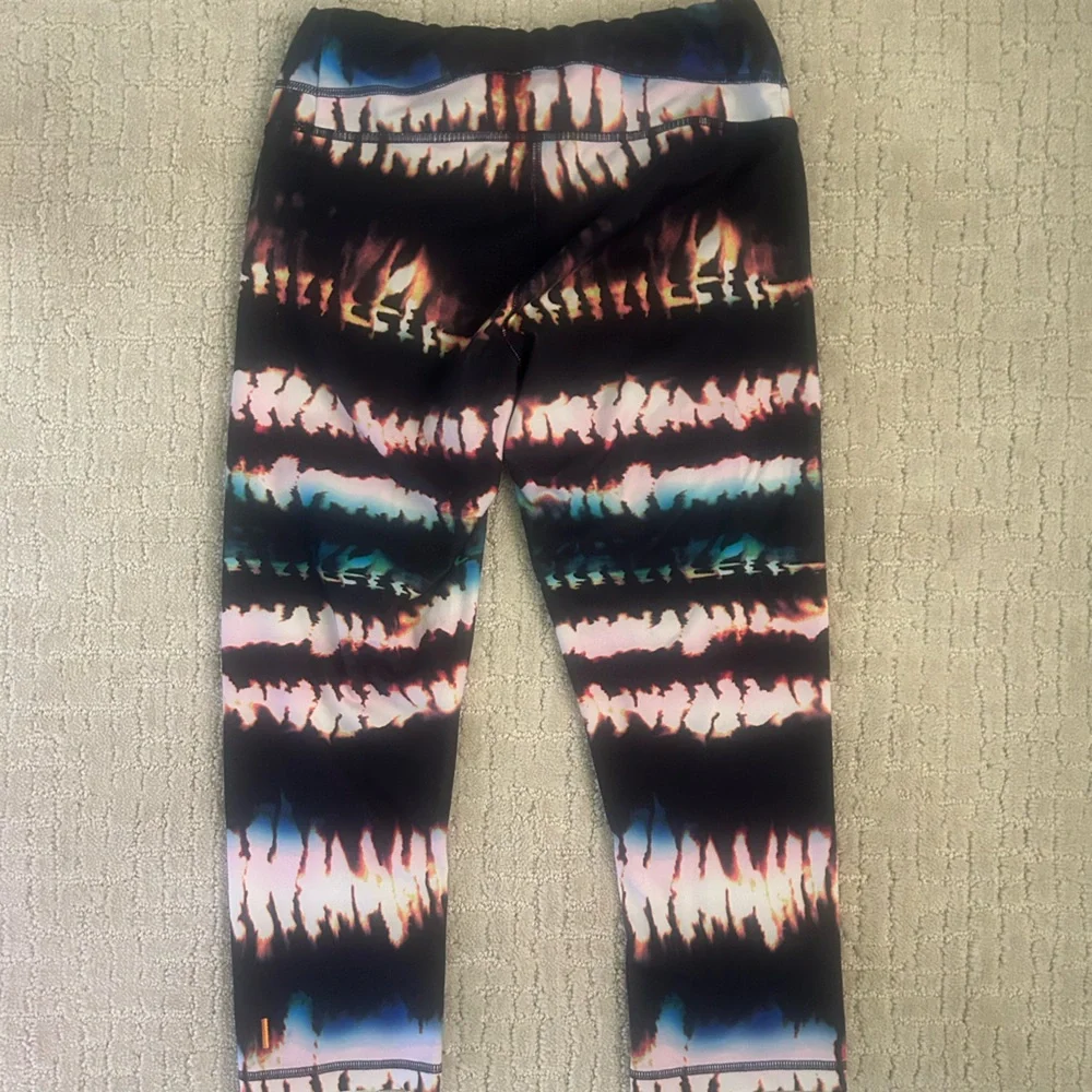 Lucy cute cropped